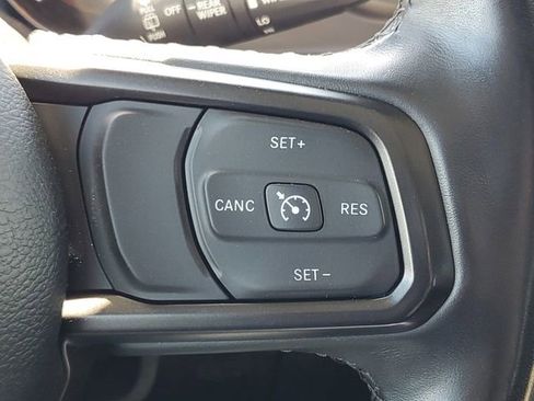 Used 2023 Jeep Wrangler Unlimited Sport AWD/4WD image 18