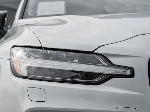 Used 2023 Volvo S60 B5 Plus w/ Climate Package image 11