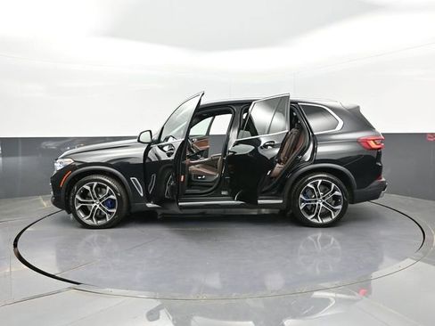 Used 2019 BMW X5 xDrive50i w/ Executive Package image 31