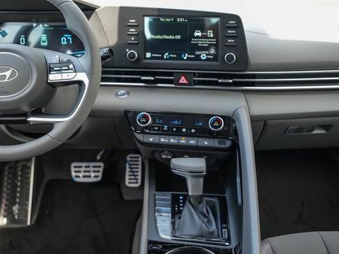 New 2026 Hyundai Elantra SEL Sport FWD image 16