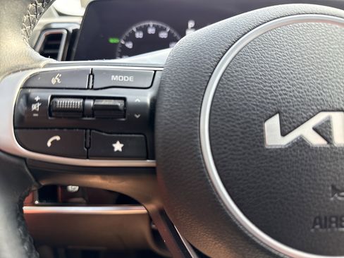 Used 2023 Kia Sportage SX Prestige image 18