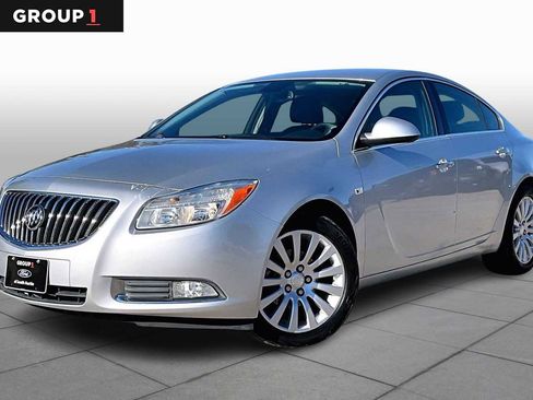Used 2011 Buick Regal CXL image 1