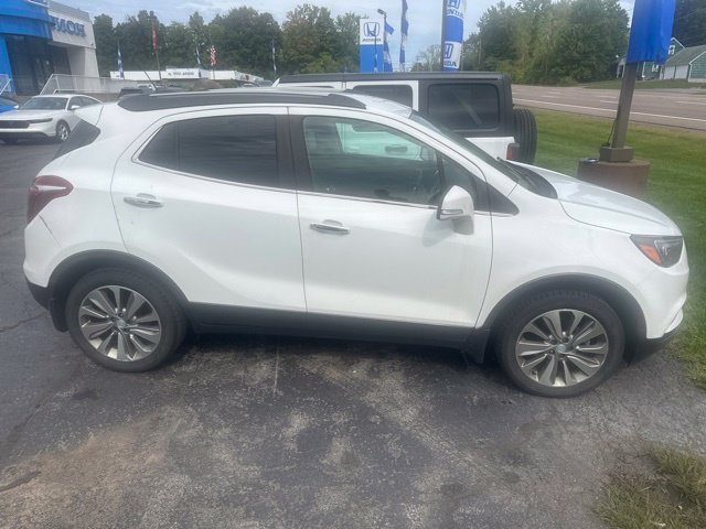 Used 2019 Buick Encore Preferred FWD image 1