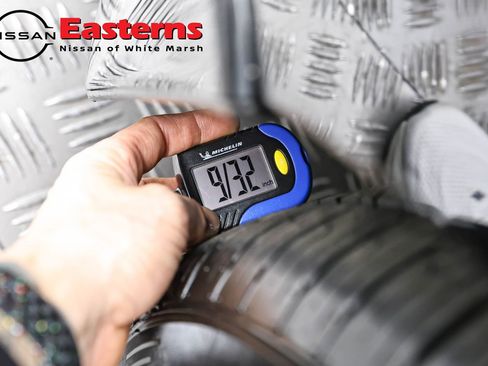 Used 2020 Nissan Sentra SV w/ SV Premium Package image 27