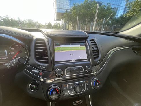 Used 2019 Chevrolet Impala Premier w/ Premier Confidence Package FWD image 15