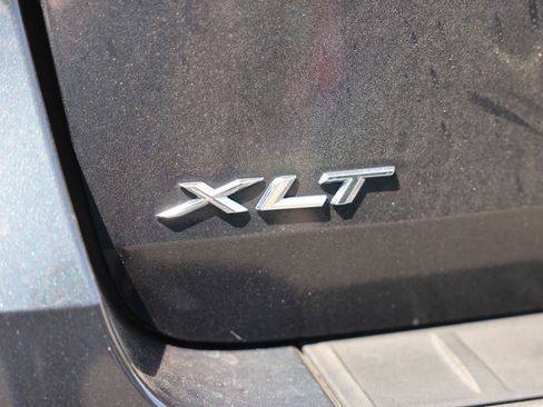 Used 2023 Ford Explorer XLT w/ Equipment Group 202A AWD/4WD image 31