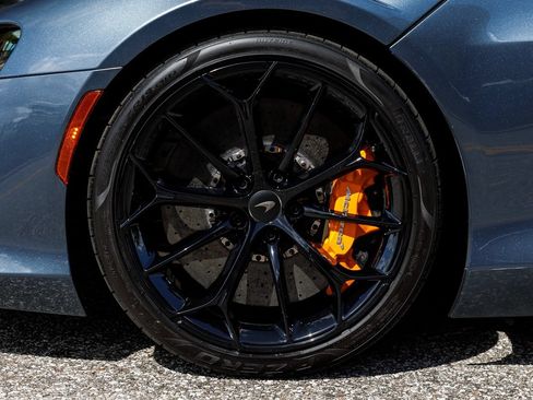 New 2026 McLaren Artura RWD image 26