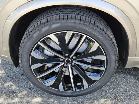 New 2026 Volvo XC90 B6 Plus image 37