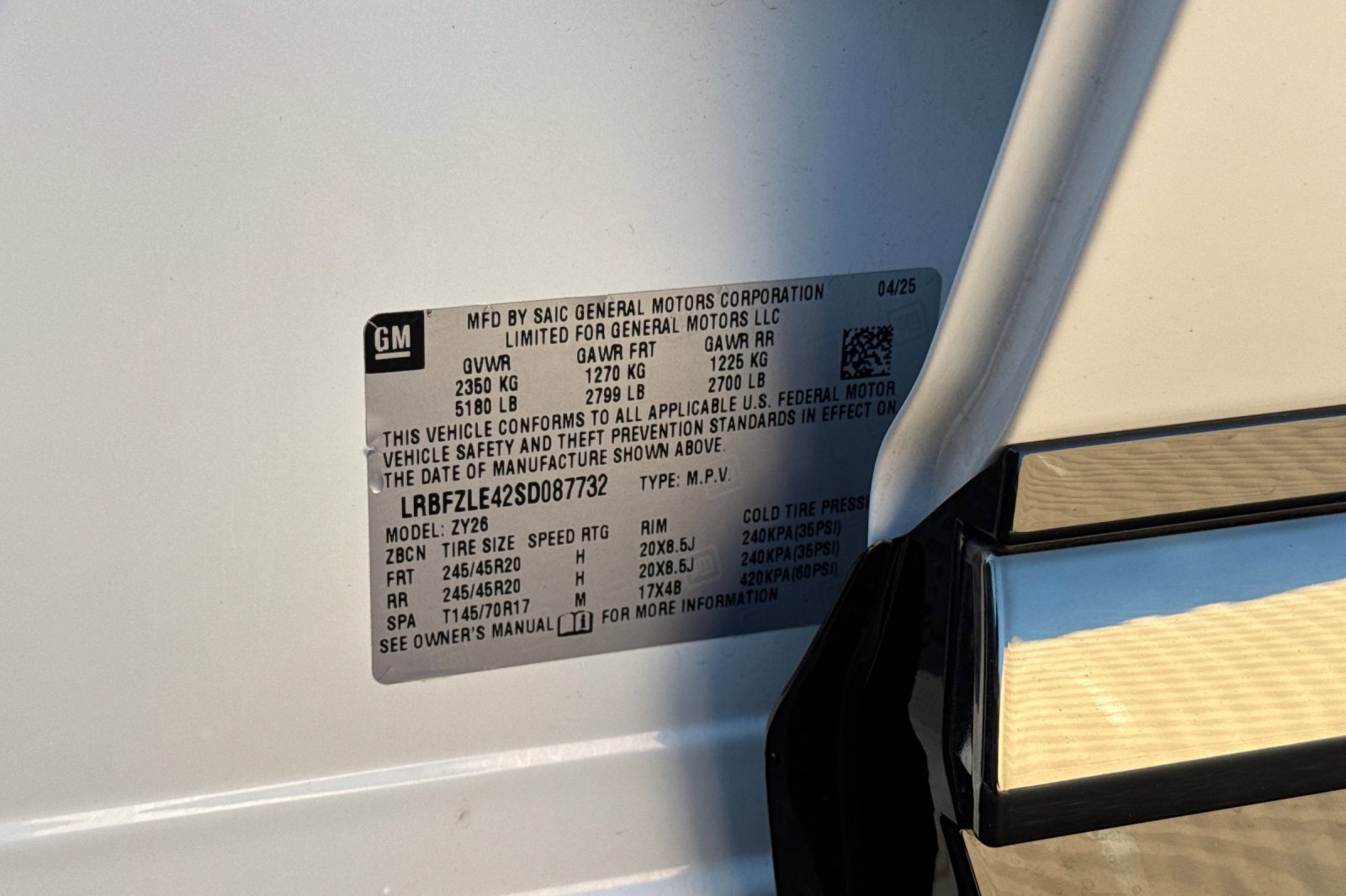 Certified 2025 Buick Envision Sport Touring AWD/4WD image 29