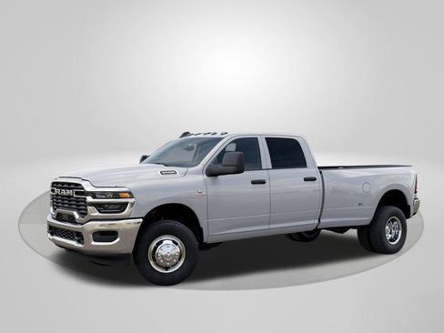 New 2026 RAM 3500 Tradesman w/ Chrome Appearance Group AWD/4WD image 2