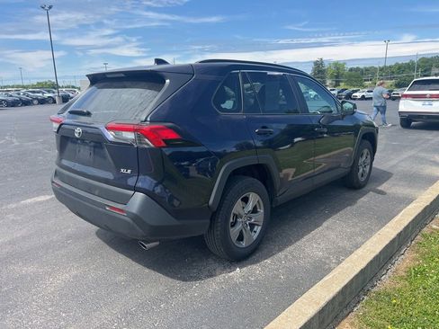 Used 2024 Toyota RAV4 XLE FWD image 3