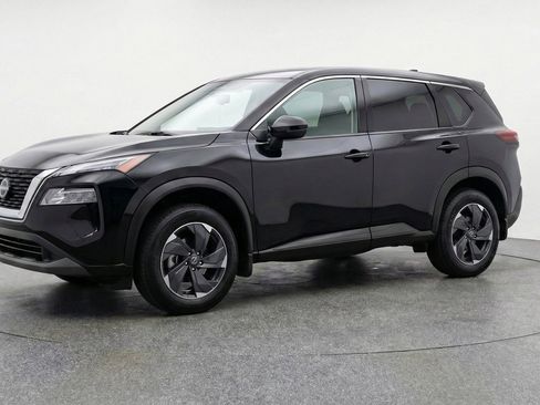 Used 2025 Nissan Rogue SV AWD/4WD image 3