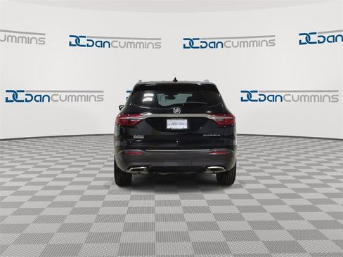 Used 2018 Buick Enclave Premium w/ Experience Buick Package image 7
