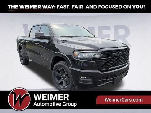 Used 2025 RAM 1500 Big Horn AWD/4WD image 3
