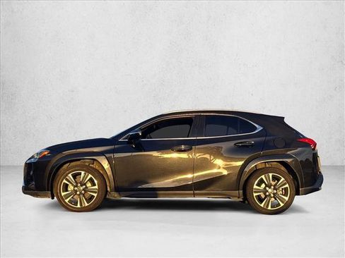 Used 2022 Lexus UX 200 w/ Premium Package FWD image 8