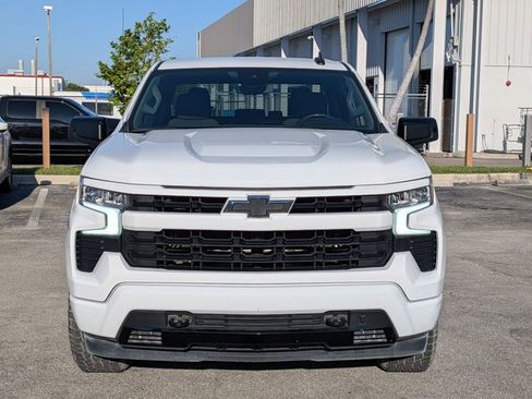Used 2022 Chevrolet Silverado 1500 RST image 2