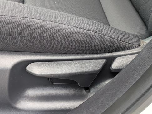 Used 2023 Toyota Corolla LE FWD image 18