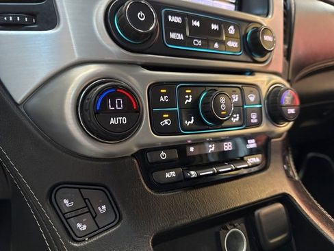 Used 2019 GMC Yukon XL SLT image 14