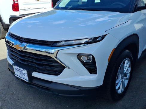 Used 2024 Chevrolet TrailBlazer LS w/ LS Confidence Package FWD image 7