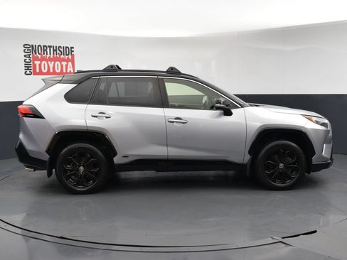 Used 2023 Toyota RAV4 XSE AWD/4WD image 5
