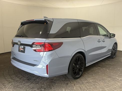 Used 2025 Honda Odyssey Sport-L image 9