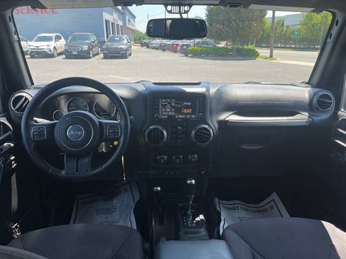 Used 2015 Jeep Wrangler Unlimited Sport w/ Quick Order Package 24S AWD/4WD image 20