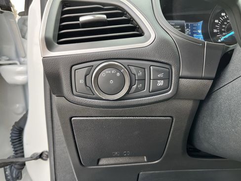 Used 2022 Ford Edge SEL w/ Convenience Package image 23