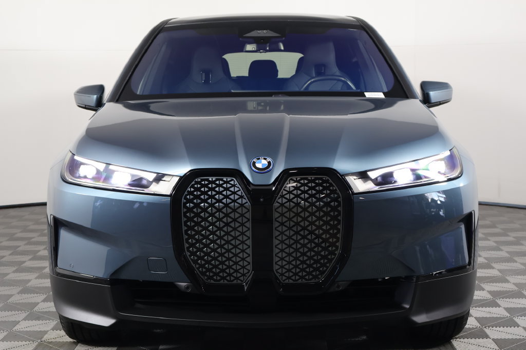 Certified 2024 BMW iX xDrive50 w/ Convenience Package AWD/4WD image 2