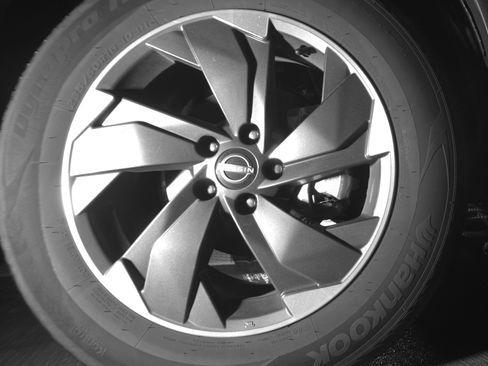 Used 2025 Nissan Rogue SV AWD/4WD image 13