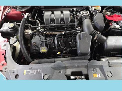 Used 2013 Ford Taurus SEL image 16