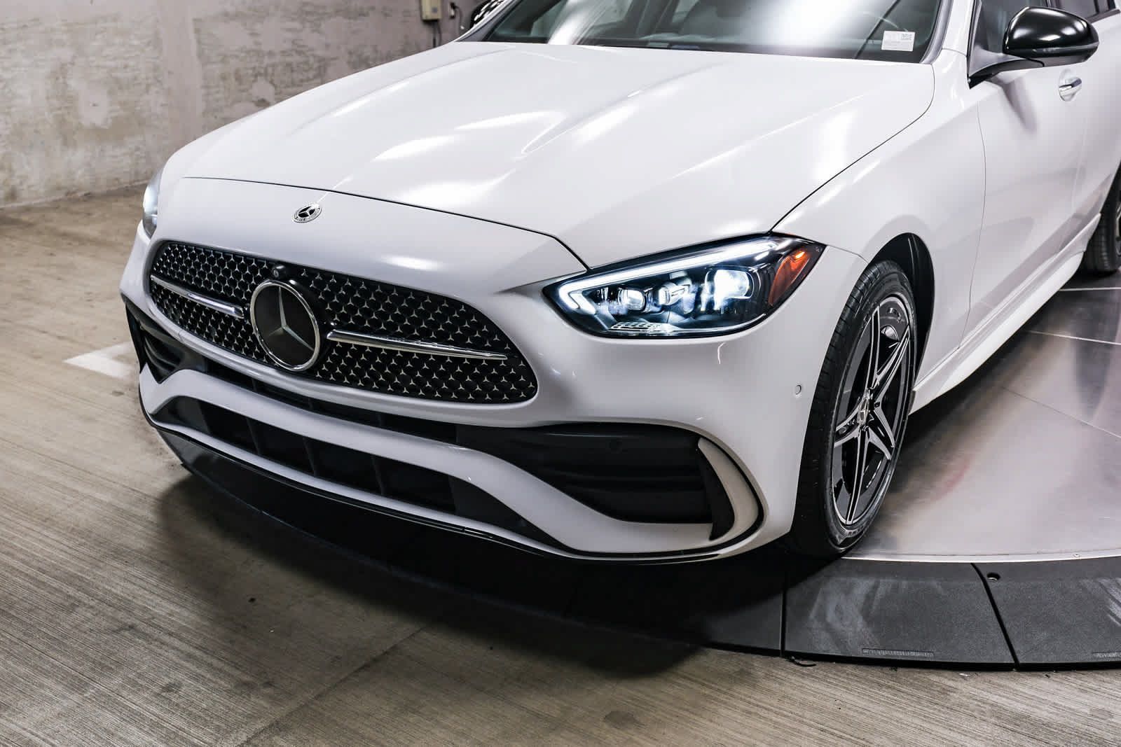 Used 2022 Mercedes-Benz C 300 Sedan image 11