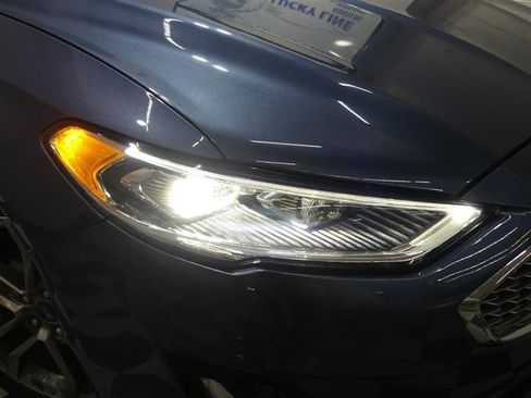 Used 2019 Ford Fusion Titanium image 15