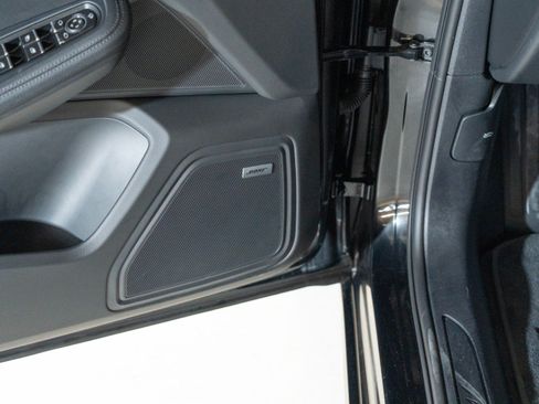 Used 2026 Porsche Macan AWD/4WD image 19