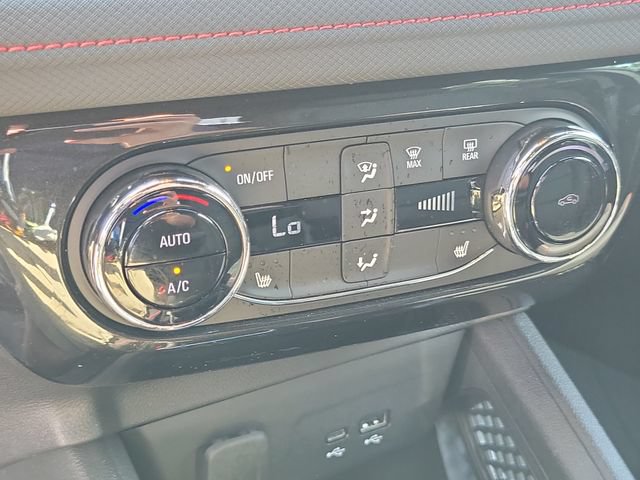Used 2025 Chevrolet TrailBlazer RS w/ Convenience Package AWD/4WD image 17