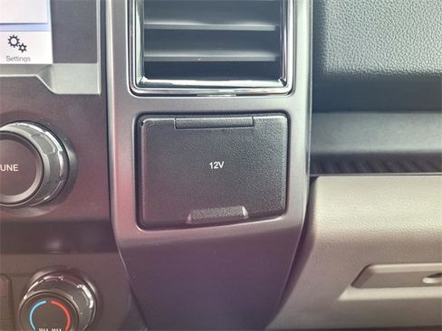 Used 2019 Ford F150 XLT image 16