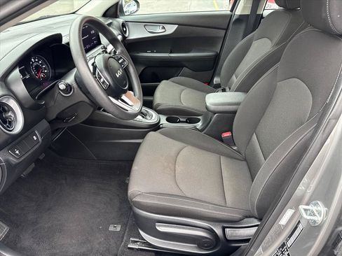 Certified 2023 Kia Forte LXS FWD image 10