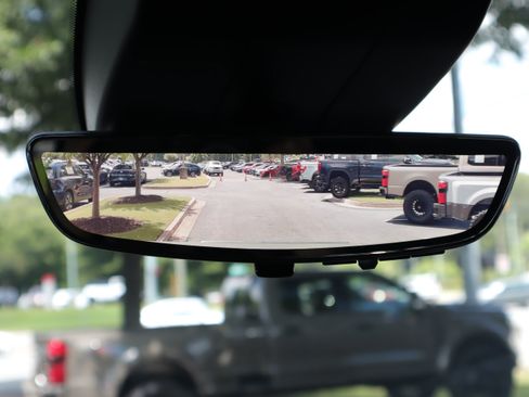 Used 2022 GMC Sierra 1500 AT4 w/ AT4 Premium Package AWD/4WD image 13
