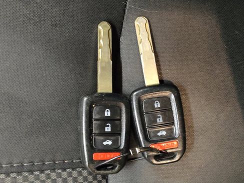 Used 2019 Honda Civic LX image 32