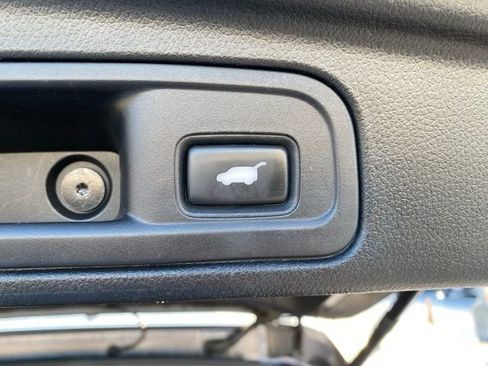 Used 2017 Honda Pilot Touring image 15