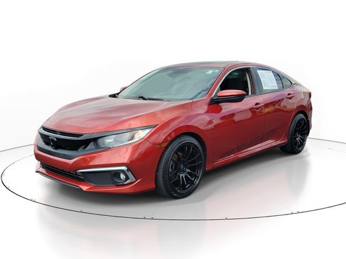 Used 2019 Honda Civic EX image 2