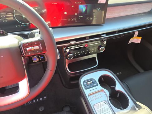 New 2026 Hyundai Ioniq 9 SEL image 19