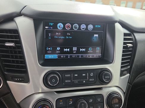 Used 2018 GMC Yukon SLT w/ Open Road Package AWD/4WD image 29