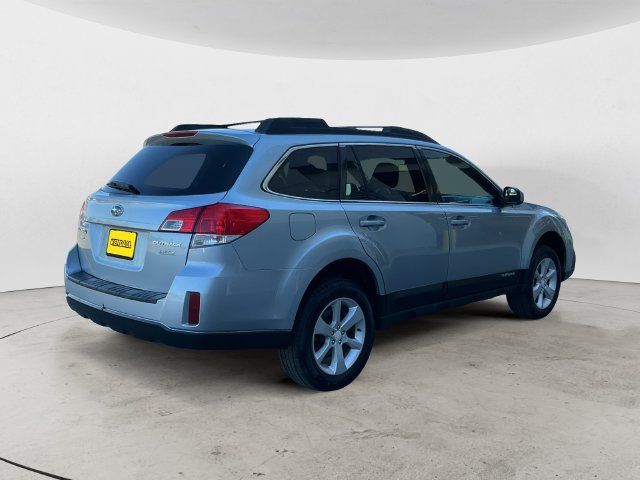 Used 2013 Subaru Outback 2.5i Premium AWD/4WD image 5