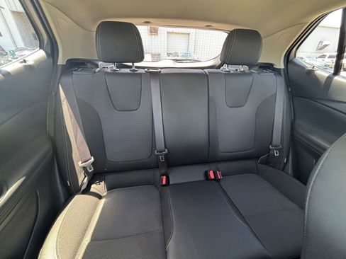 Used 2025 Buick Encore GX Preferred FWD image 37