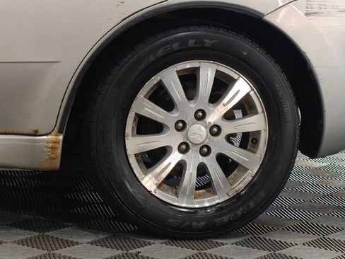 Used 2011 Mitsubishi Galant FWD image 30