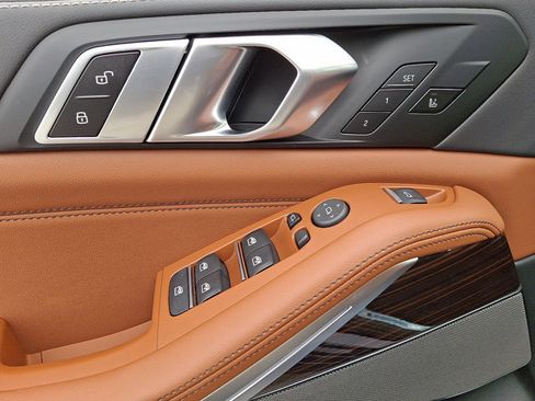 New 2026 BMW X5 xDrive40i w/ M Sport Package image 8