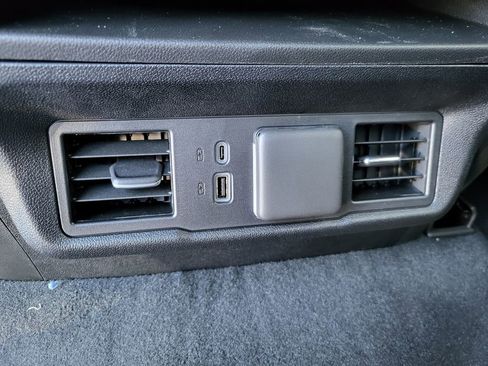 New 2025 GMC Sierra 1500 Elevation image 32