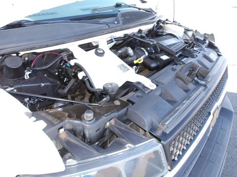 Used 2016 Chevrolet Express 3500 RWD image 19