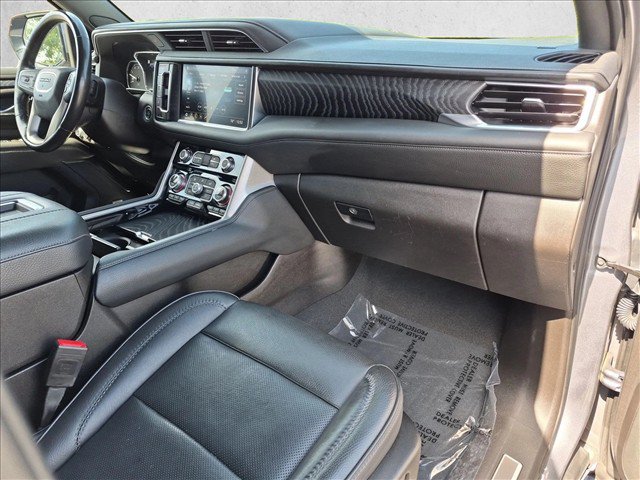 Used 2021 GMC Yukon Denali w/ Denali Ultimate Package AWD/4WD image 22