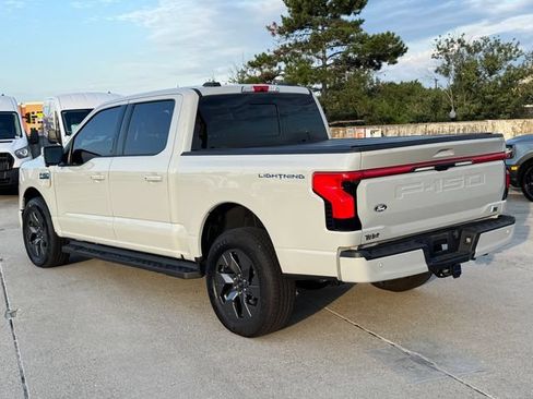 Used 2024 Ford F150 Lightning Lariat AWD/4WD image 9